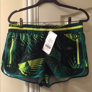 Fabletics Jungle print running short